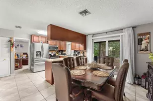11260 NW 41st St, Coral Springs, FL 33065 - Photo 12