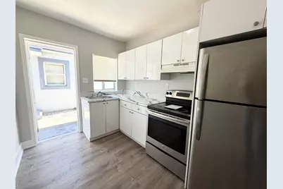 614 NE 3rd Street #8, Hallandale Beach, FL 33009 - Photo 4