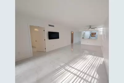 10317 NW 9th St Circle #102-9, Miami, FL 33172 - Photo 2