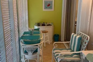 2811 S Garden Dr S, Palm Springs, FL 33461 - Photo 16