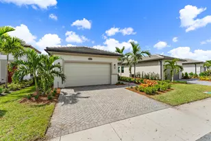 9333 SW Pepoli Way, Port Saint Lucie, FL 34987 - Photo 2