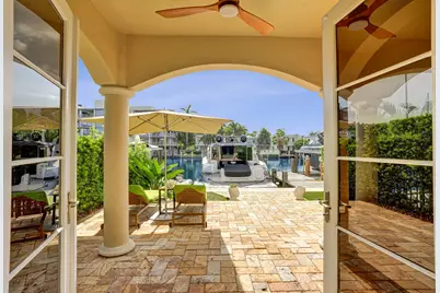 210 Hendricks Isle, Fort Lauderdale, FL 33301 - Photo 2