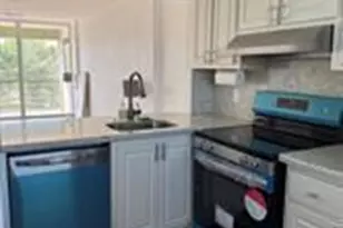 111 Royal Pk Dr, Oakland Park, FL 33309 - Photo 2
