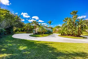 2232 SW Racquet Club Dr, Palm City, FL 34990 - Photo 4