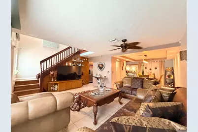 61 NW 110th Avenue, Plantation, FL 33324 - Photo 6