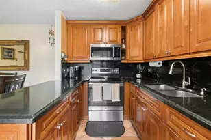 245 Woodland Rd, Palm Springs, FL 33461 - Photo 2