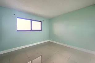 2112 S Cypress Bend Dr, Pompano Beach, FL 33069 - Photo 16