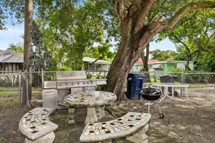 437 Lark Ave, Miami Springs, FL 33166 - Photo 12
