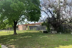 2911 NW 7th St, Pompano Beach, FL 33069 - Photo 4
