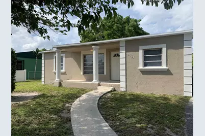 2911 NW 7th Street, Pompano Beach, FL 33069 - Photo 2