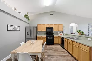 558 SW S Quick Cir, Port Saint Lucie, FL 34953 - Photo 8