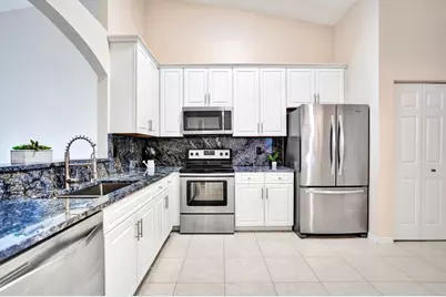 8375 Logia Circle, Boynton Beach, FL 33472 - Photo 14