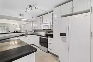 23344 Carolwood Ln, Boca Raton, FL 33428 - Photo 4