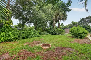 902 SE Ocean Ave, Stuart, FL 34996 - Photo 44