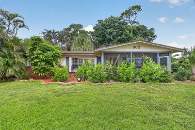 902 SE Ocean Avenue, Stuart, FL 34996 - Photo 1