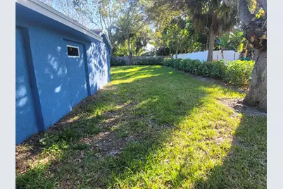 106 E Chandler Road, West Palm Beach, FL 33406 - Photo 2