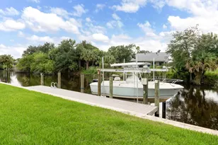 314 NE Surfside Ave, Port Saint Lucie, FL 34983 - Photo 40