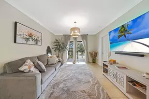 231 SW 116th Ave, Pembroke Pines, FL 33025 - Photo 10