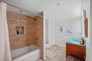231 SW 116th Ave, Pembroke Pines, FL 33025 - Photo 4