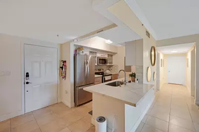 231 SW 116th Avenue #19208, Pembroke Pines, FL 33025 - Photo 4