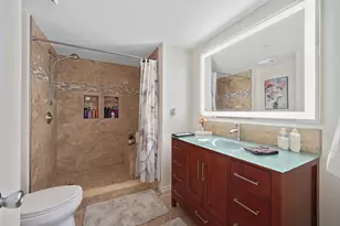 231 SW 116th Ave, Pembroke Pines, FL 33025 - Photo 18