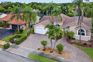 5333 N Springs Way, Coral Springs, FL 33076 - Photo 2
