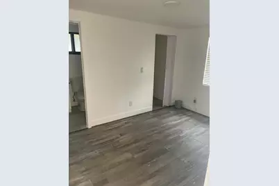 2200 NW 22nd Street #2, Fort Lauderdale, FL 33311 - Photo 4