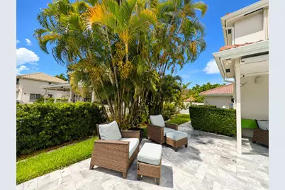 855 SW 174th Terrace, Pembroke Pines, FL 33029 - Photo 6