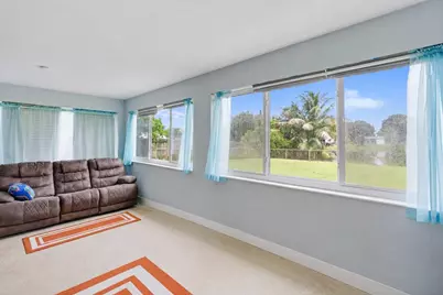 2780 NW 26th Avenue, Oakland Park, FL 33311 - Photo 2