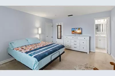 2780 NW 26th Avenue, Oakland Park, FL 33311 - Photo 10