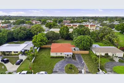 1900 Carissa Road, Lake Clarke Shores, FL 33406 - Photo 12