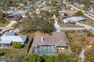 242 SE Duval Ave SE, Port Saint Lucie, FL 34983 - Photo 10