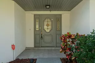 242 SE Duval Ave SE, Port Saint Lucie, FL 34983 - Photo 2