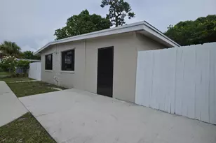 5536 Purdy Ln, West Palm Beach, FL 33415 - Photo 2