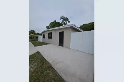 5536 Purdy Lane, West Palm Beach, FL 33415 - Photo 2