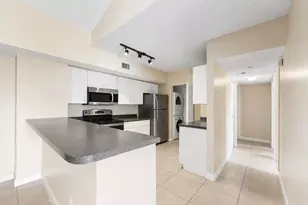 2620 S University Dr, Davie, FL 33328 - Photo 4