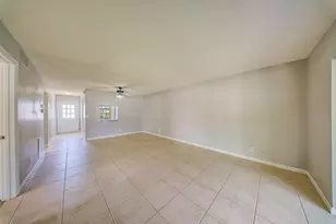 546 Covered Bridge Blvd, Lake Worth, FL 33467 - Photo 6