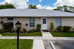 546 Covered Bridge Blvd, Lake Worth, FL 33467 - Photo 2