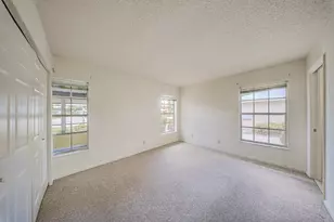 546 Covered Bridge Blvd, Lake Worth, FL 33467 - Photo 14
