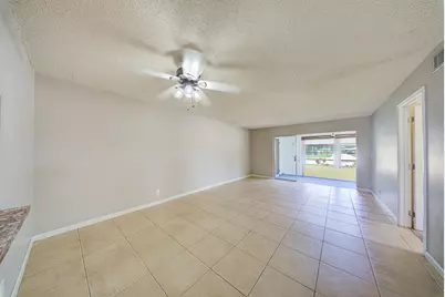 546 Covered Bridge Boulevard #A, Lake Worth, FL 33467 - Photo 4