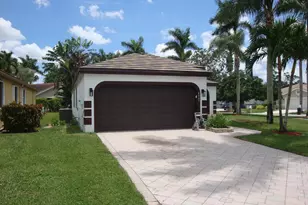 6407 Breckenridge Cir, Lake Worth, FL 33467 - Photo 1