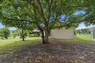 240 Bobwhite Rd, Royal Palm Beach, FL 33411 - Photo 36