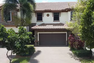 807 E Village Cir, Davie, FL 33325 - Photo 1