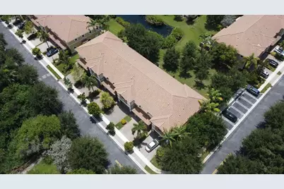 807 E Village Circle, Davie, FL 33325 - Photo 40