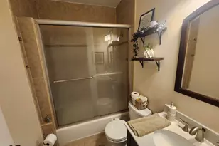 10246 SW 16th Ct, Pembroke Pines, FL 33025 - Photo 28