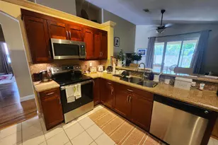 10246 SW 16th Ct, Pembroke Pines, FL 33025 - Photo 14