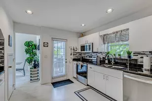 18174 SE Fairview Cir, Tequesta, FL 33469 - Photo 12