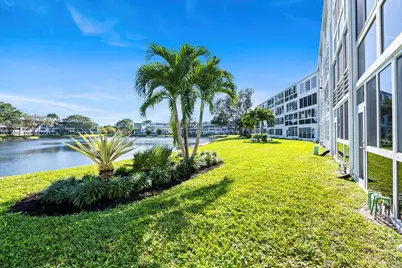 1111 Cambridge E, Deerfield Beach, FL 33442 - Photo 6
