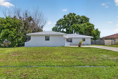 313 SE Atlas Terrace, Port Saint Lucie, FL 34983 - Photo 2