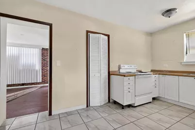 189 Morgans Way, Palm Springs, FL 33461 - Photo 12